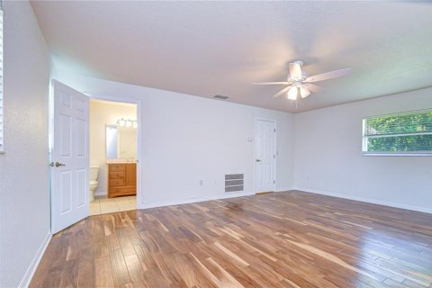 Casa en venta en Lakeland, Florida, 4 dormitorios, 181.72 m2 № 2237996 - foto 21