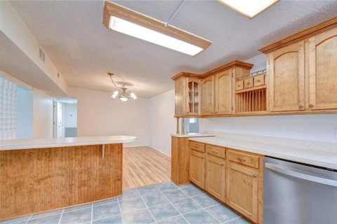 Casa en venta en Lakeland, Florida, 4 dormitorios, 181.72 m2 № 2237996 - foto 15