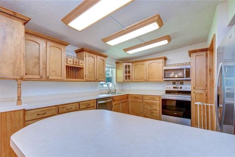Casa en venta en Lakeland, Florida, 4 dormitorios, 181.72 m2 № 2237996 - foto 12