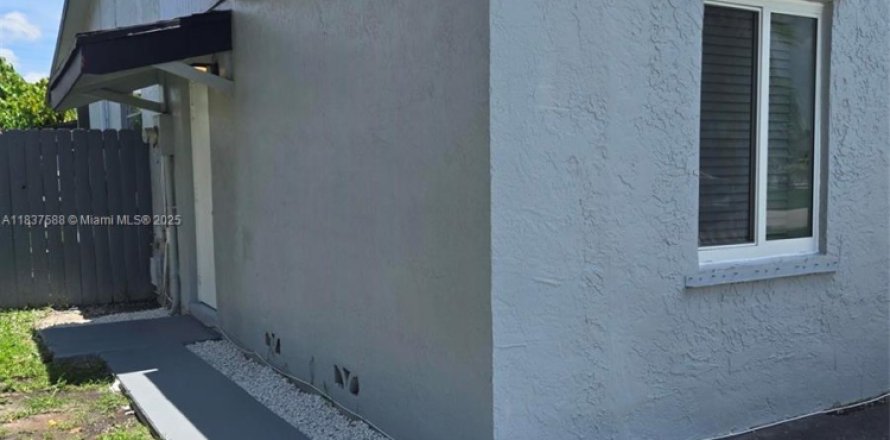 Immobilier commercial à Homestead, Floride 1 chambre, 127.65 m2 № 1822178