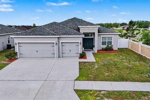 House in Zephyrhills, Florida 4 bedrooms, 215.07 sq.m. № 2102028 - photo 26