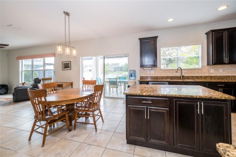 House in Wesley Chapel, Florida 5 bedrooms, 269.42 sq.m. № 1625083 - photo 10