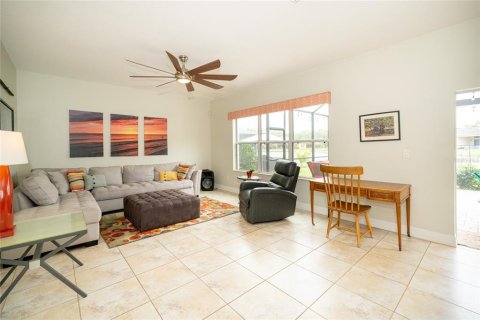 House in Wesley Chapel, Florida 5 bedrooms, 269.42 sq.m. № 1625083 - photo 12