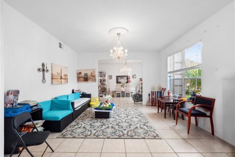 Villa ou maison à vendre à Orlando, Floride: 5 chambres, 368.36 m2 № 2108214 - photo 5