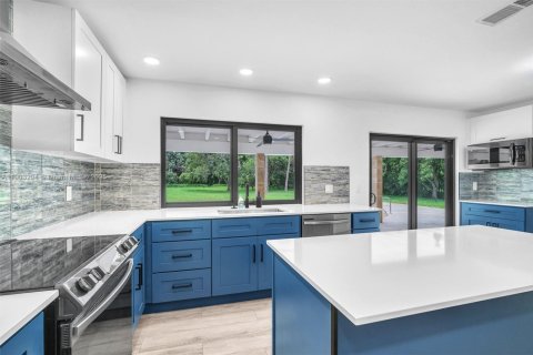 Снять в аренду виллу или дом в Бока-Ратон, Флорида 4 спальни, 233м2, № 1955651 - фото 18