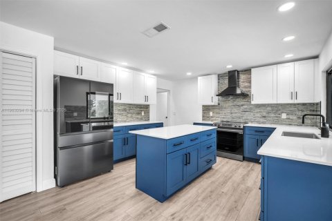 Снять в аренду виллу или дом в Бока-Ратон, Флорида 4 спальни, 233м2, № 1955651 - фото 13