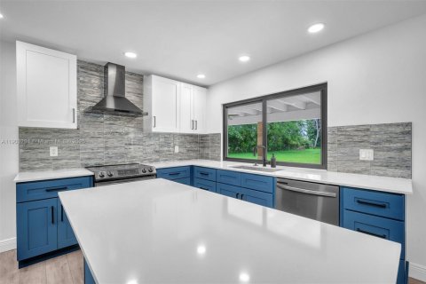 Снять в аренду виллу или дом в Бока-Ратон, Флорида 4 спальни, 233м2, № 1955651 - фото 19