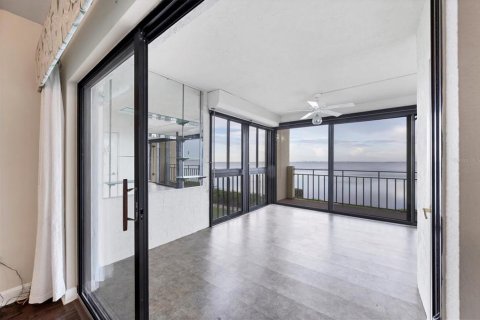 Condo in Bradenton, Florida, 3 bedrooms  № 1914169 - photo 28