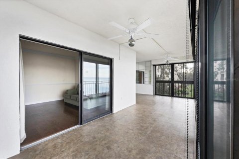 Condo in Bradenton, Florida, 3 bedrooms  № 1914169 - photo 30