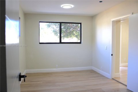 Villa ou maison à vendre à Fort Lauderdale, Floride: 5 chambres, 171.87 m2 № 1998402 - photo 18
