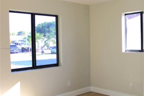 Villa ou maison à vendre à Fort Lauderdale, Floride: 5 chambres, 171.87 m2 № 1998402 - photo 30