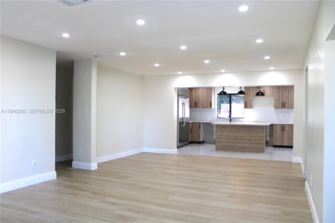 Villa ou maison à vendre à Fort Lauderdale, Floride: 5 chambres, 171.87 m2 № 1998402 - photo 15