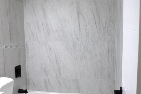 Villa ou maison à vendre à Fort Lauderdale, Floride: 5 chambres, 171.87 m2 № 1998402 - photo 26