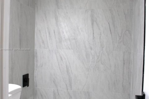 Villa ou maison à vendre à Fort Lauderdale, Floride: 5 chambres, 171.87 m2 № 1998402 - photo 28