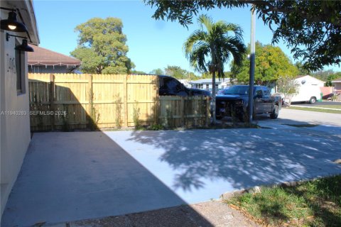 Villa ou maison à vendre à Fort Lauderdale, Floride: 5 chambres, 171.87 m2 № 1998402 - photo 6