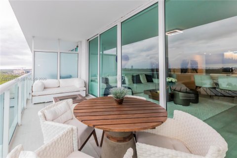 Condo in Sunny Isles Beach, Florida, 3 bedrooms  № 2010127 - photo 11