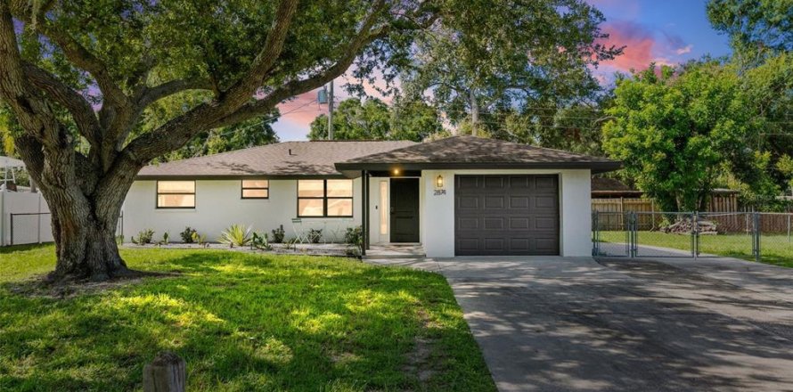 Villa ou maison à Sarasota, Floride 3 chambres, 146.79 m2 № 2302882