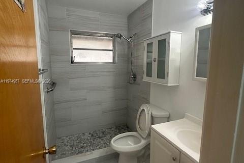 Снять в аренду виллу или дом в Майами, Флорида 2 спальни, 238.94м2, № 2041340 - фото 2