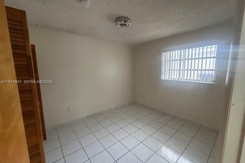 Снять в аренду виллу или дом в Майами, Флорида 2 спальни, 238.94м2, № 2041340 - фото 6