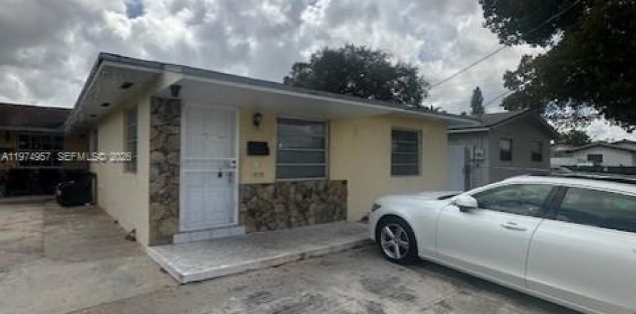 Дом в Майами, Флорида 2 спальни, 238.94м2 № 2041340