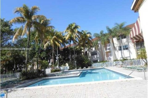 Copropriété à louer à Miami, Floride: 2 chambres, 94.67 m2 № 2153301 - photo 24