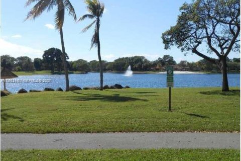 Copropriété à louer à Miami, Floride: 2 chambres, 94.67 m2 № 2153301 - photo 25