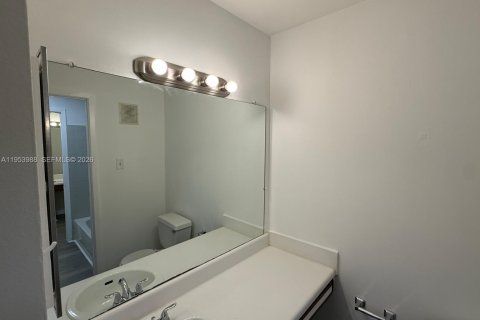 Copropriété à louer à Miami, Floride: 2 chambres, 94.67 m2 № 2153301 - photo 16