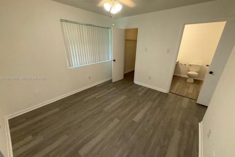 Copropriété à louer à Miami, Floride: 2 chambres, 94.67 m2 № 2153301 - photo 10