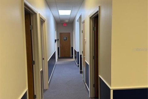 Propiedad comercial en alquiler en Gainesville, Florida, 142.14 m2 № 1677361 - foto 6