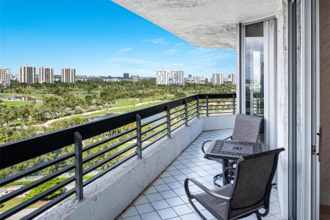 Condo in Aventura, Florida, 3 bedrooms  № 1982157 - photo 28