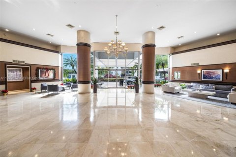 Condo in Aventura, Florida, 3 bedrooms  № 1982157 - photo 2