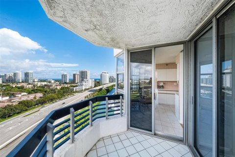 Condo in Aventura, Florida, 3 bedrooms  № 1982157 - photo 30