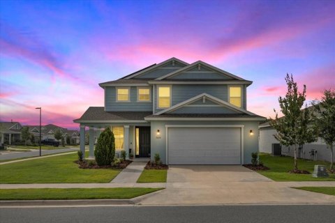 House in Ocala, Florida 4 bedrooms, 207.08 sq.m. № 1793338 - photo 1