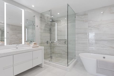 Condo in Boca Raton, Florida, 2 bedrooms  № 2006693 - photo 27