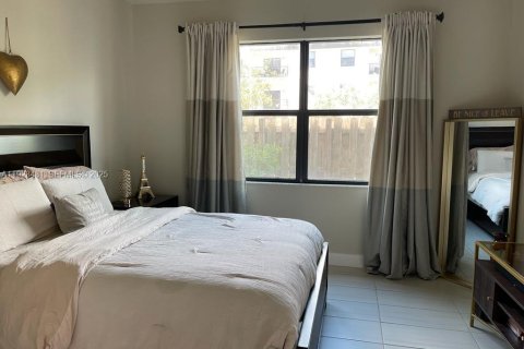 Copropriété à louer à Doral, Floride: 2 chambres, 97.36 m2 № 1987418 - photo 10