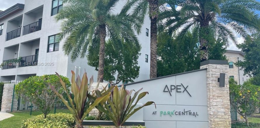 Condo à Doral, Floride, 2 chambres № 1987418