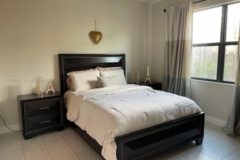 Copropriété à louer à Doral, Floride: 2 chambres, 97.36 m2 № 1987418 - photo 12