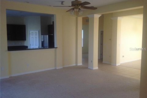 Villa ou maison à vendre à Land O' Lakes, Floride: 4 chambres, 367.99 m2 № 1856538 - photo 8