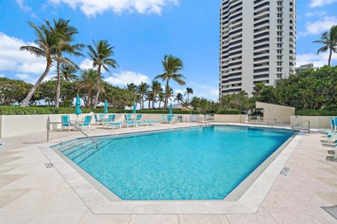 Copropriété à louer à Riviera Beach, Floride: 2 chambres, 169.36 m2 № 2368028 - photo 3