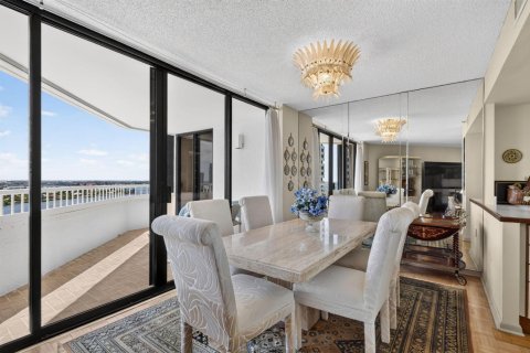 Copropriété à louer à Riviera Beach, Floride: 2 chambres, 169.36 m2 № 2368028 - photo 14