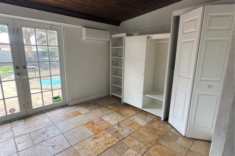 Снять в аренду виллу или дом в Хайалиа, Флорида 3 спальни, 199.74м2, № 2048964 - фото 11