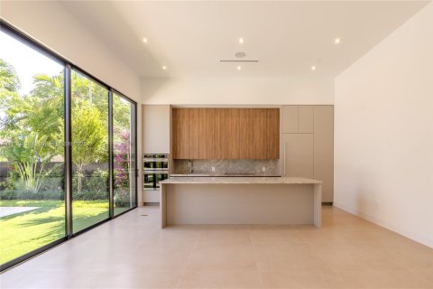 Villa ou maison à vendre à Miami, Floride: 5 chambres, 395.3 m2 № 1714804 - photo 30