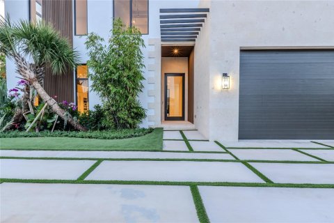 Villa ou maison à vendre à Miami, Floride: 5 chambres, 395.3 m2 № 1714804 - photo 3