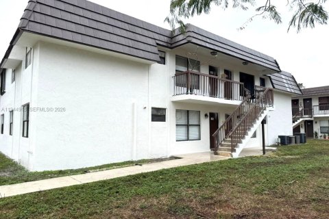 Condo in Miami, Florida, 2 bedrooms  № 2001431