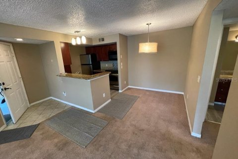 Condo in Orlando, Florida, 1 bedroom  № 1737247 - photo 5