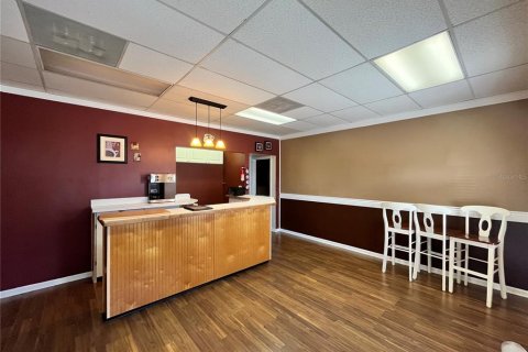 Commercial property in Winter Haven, Florida 119.1 sq.m. № 2239521 - photo 3