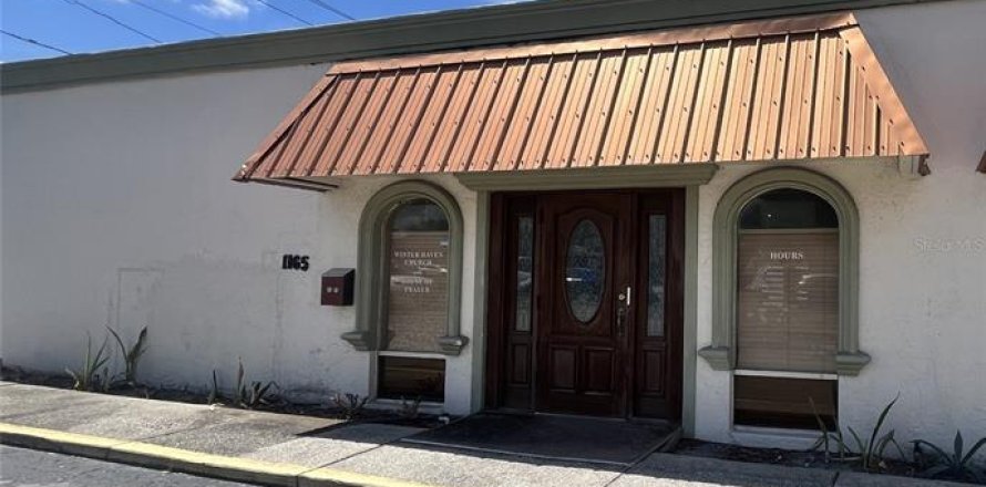 Commercial property in Winter Haven, Florida 119.1 sq.m. № 2239521