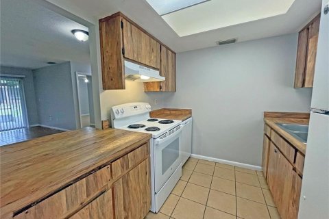Appartement à louer à Thonotosassa, Floride: 2 chambres, 73.76 m2 № 2410506 - photo 4