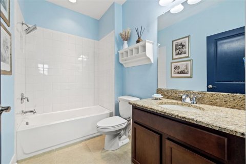 House in Wesley Chapel, Florida 5 bedrooms, 343.46 sq.m. № 1851441 - photo 12