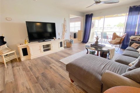Condominio en alquiler en Sarasota, Florida, 2 dormitorios, 103.86 m2 № 1851166 - foto 14